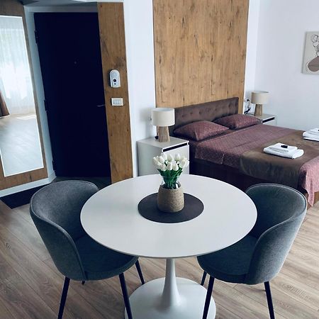 Central Luxury Apartment ヤシ エクステリア 写真