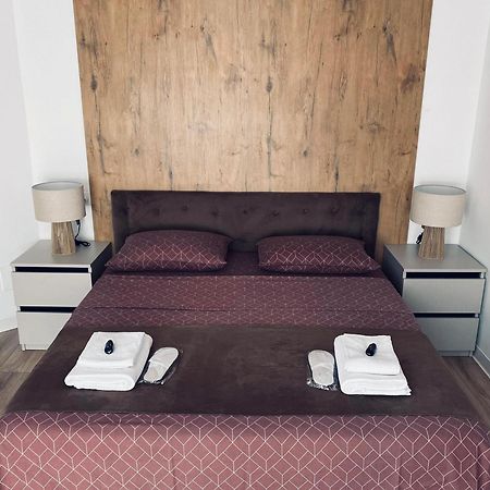 Central Luxury Apartment ヤシ エクステリア 写真