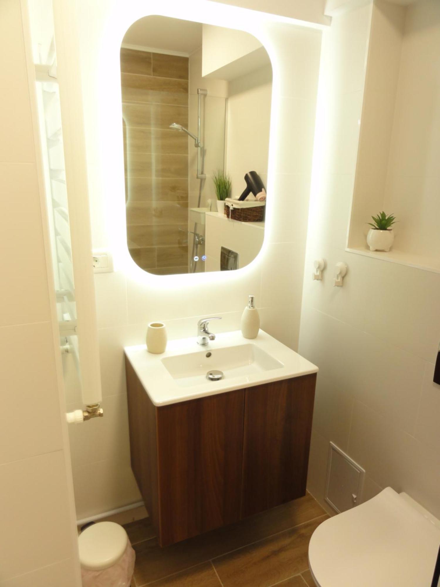 Central Luxury Apartment ヤシ エクステリア 写真
