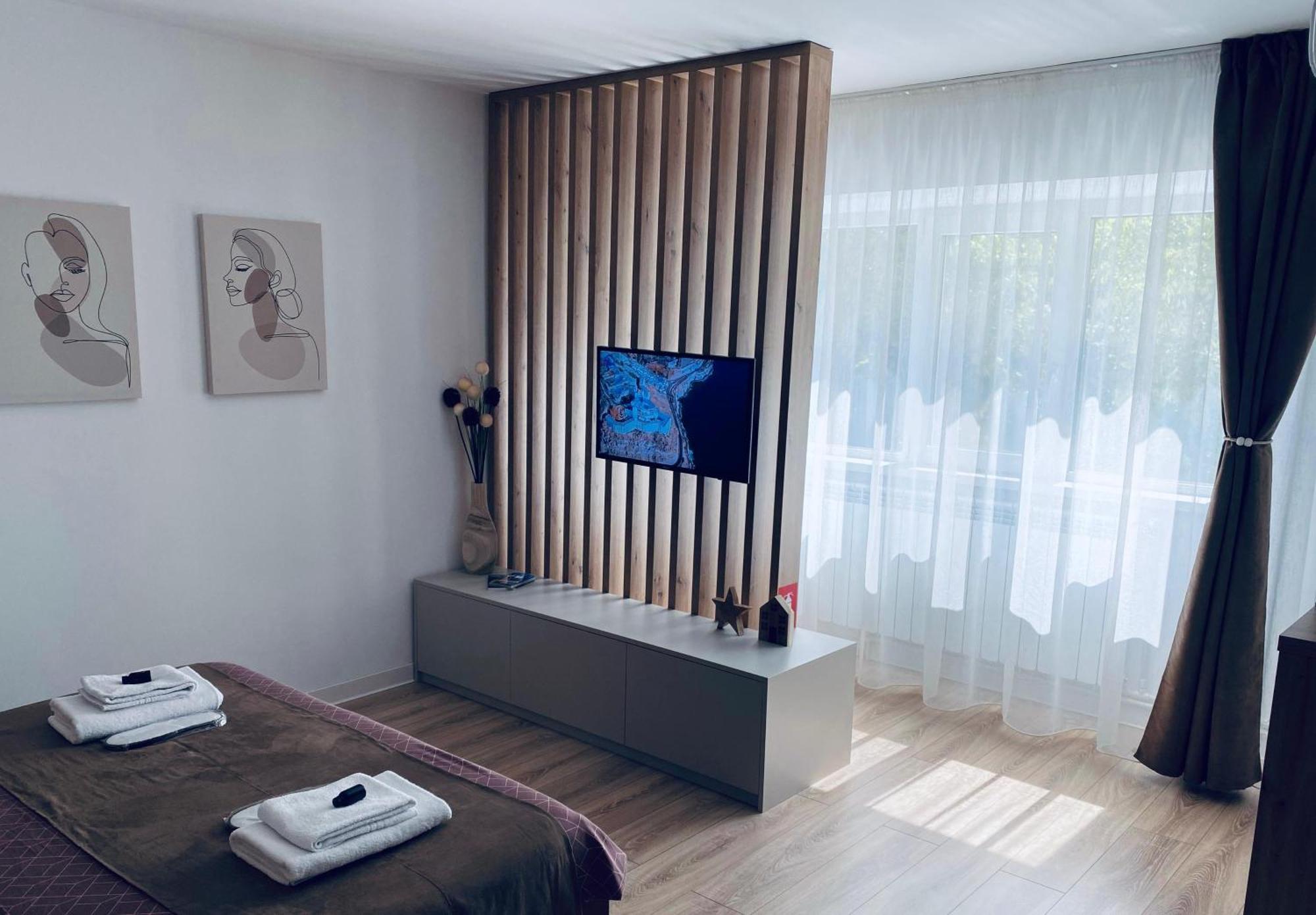Central Luxury Apartment ヤシ エクステリア 写真