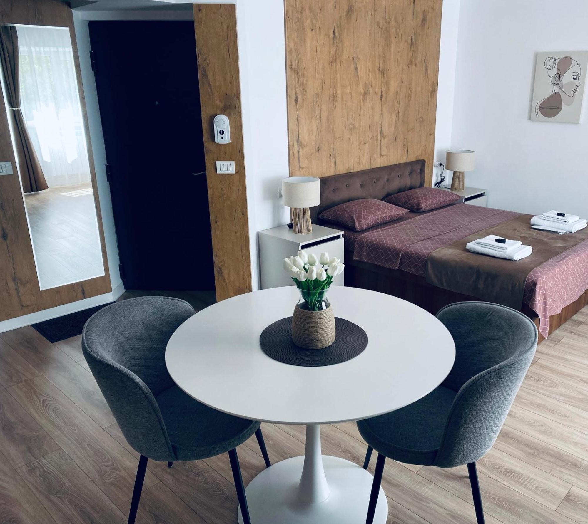 Central Luxury Apartment ヤシ エクステリア 写真